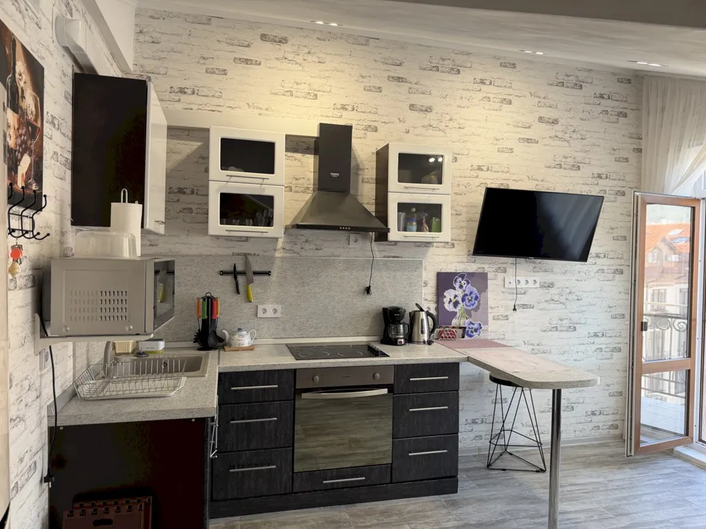 Квартира Квартира с видом на горы и балконом - 10 мин до пляжа — Геленджик