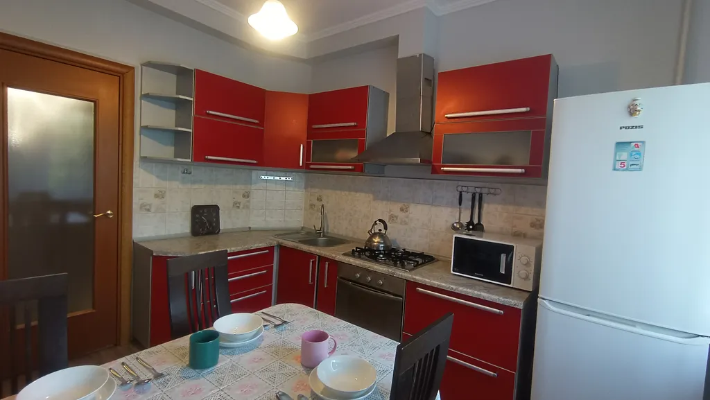 Уютная квартира недалеко от метро Алатау и по. Абая