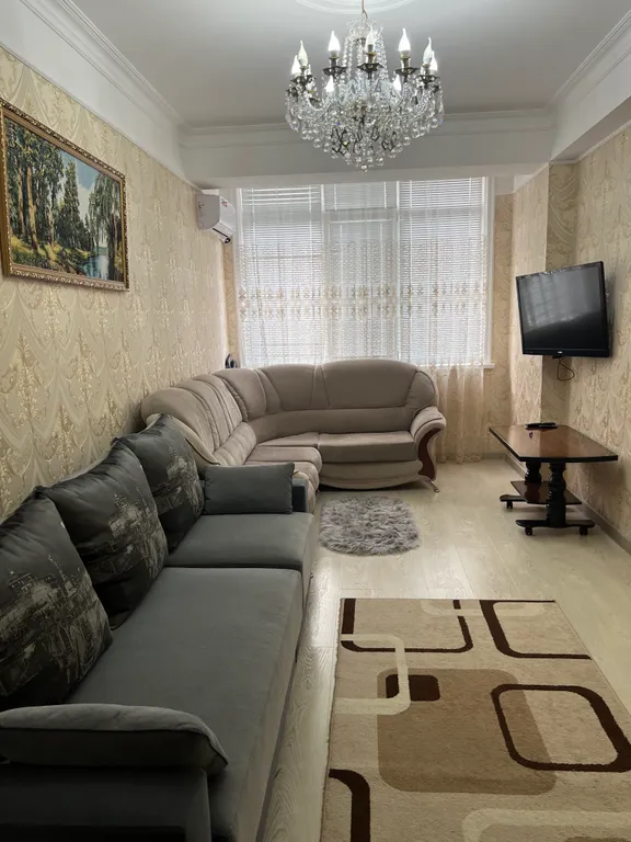 Квартира на берегу моря с видом на горы и крепость