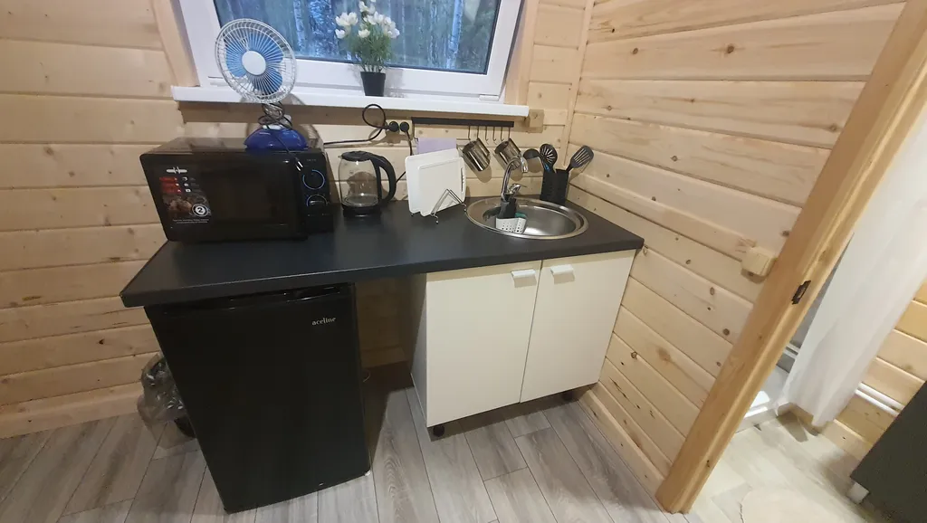 Коттедж Scandi black Уютный домик в сердце леса с панорамным окном — Березовский