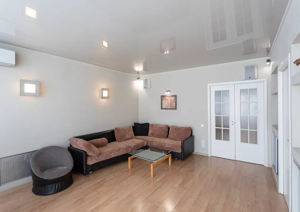 Уютная 3-комнатная квартира в центре с видом на море