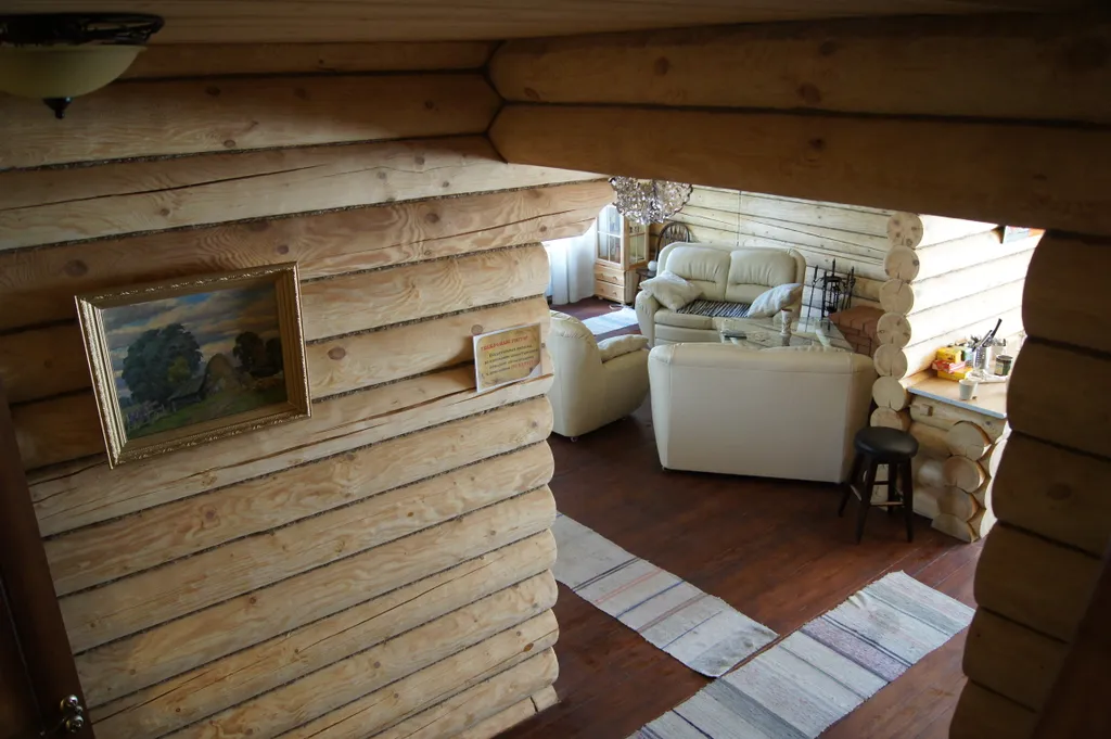 Большой коттедж в сосновом бору на берегу озера