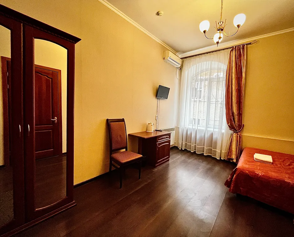 Уютная гостиница с супер расположением для путешественников и отдыха