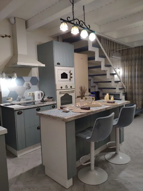 Квартира 3-комнатные апартаменты с бассейном — аренда посуточно в Вардане