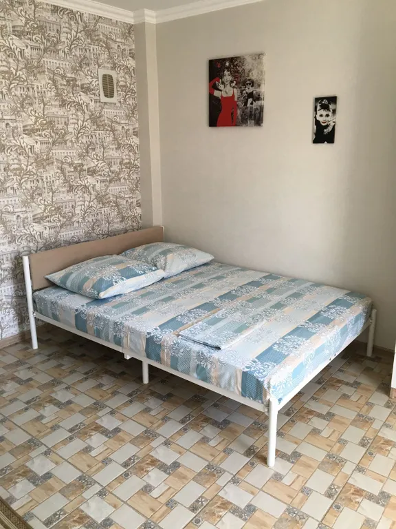 С видом на море Одри