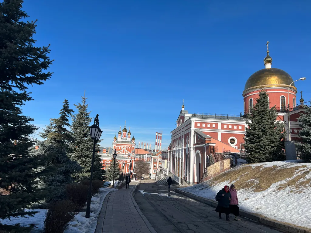 Квартира на набережной с панорамным видом, авторский интерьер, джакузи