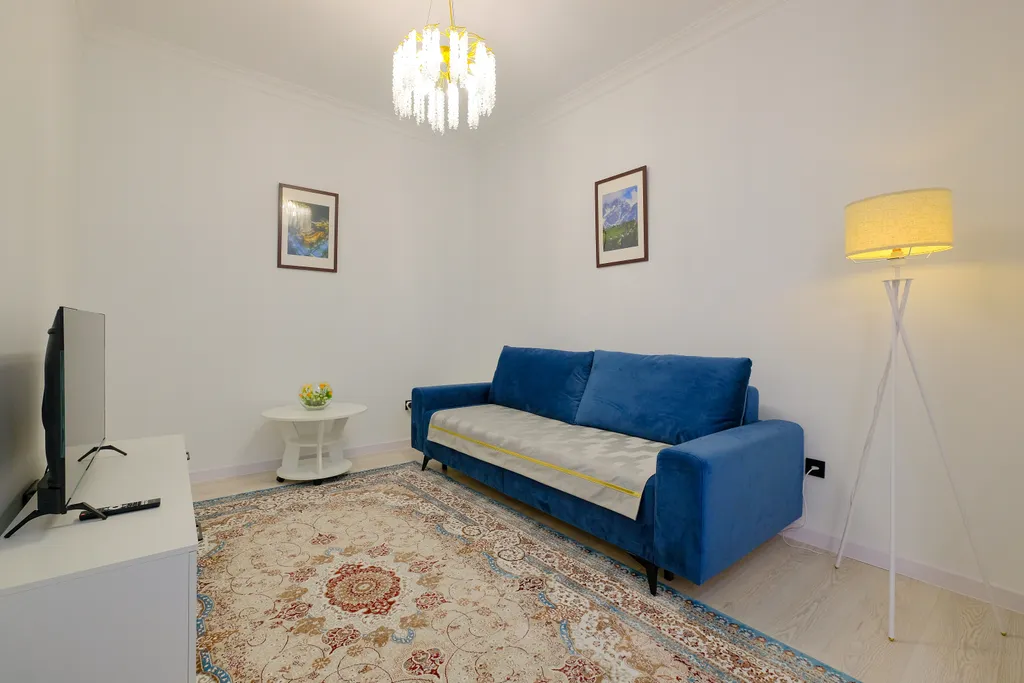 Уютная и чистая 2-комнатная квартира в центре с видом на горы