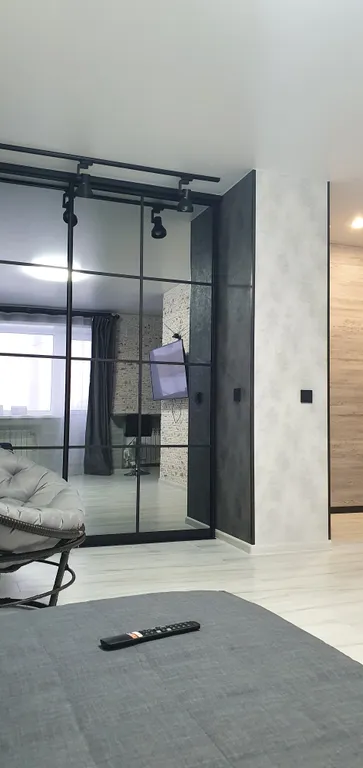 Уютная студия в центре города с видом на озеро