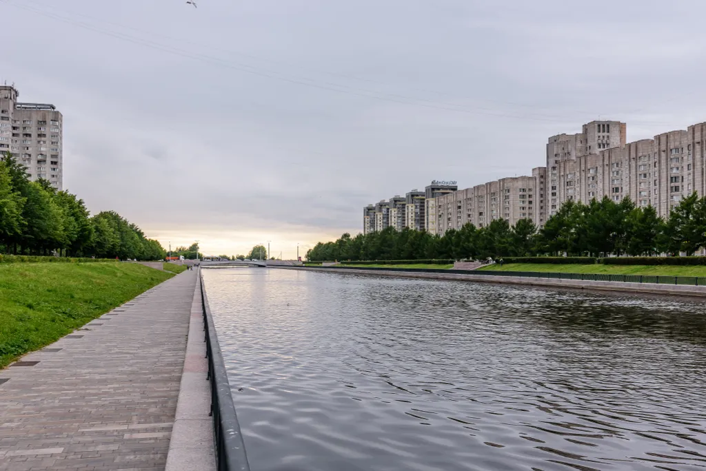 Квартира Прекрасная квартира Novosmolenskaya 2 с двумя балконами — Санкт-Петербург