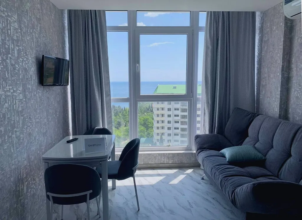 Квартира с видом на море рядом с набережной