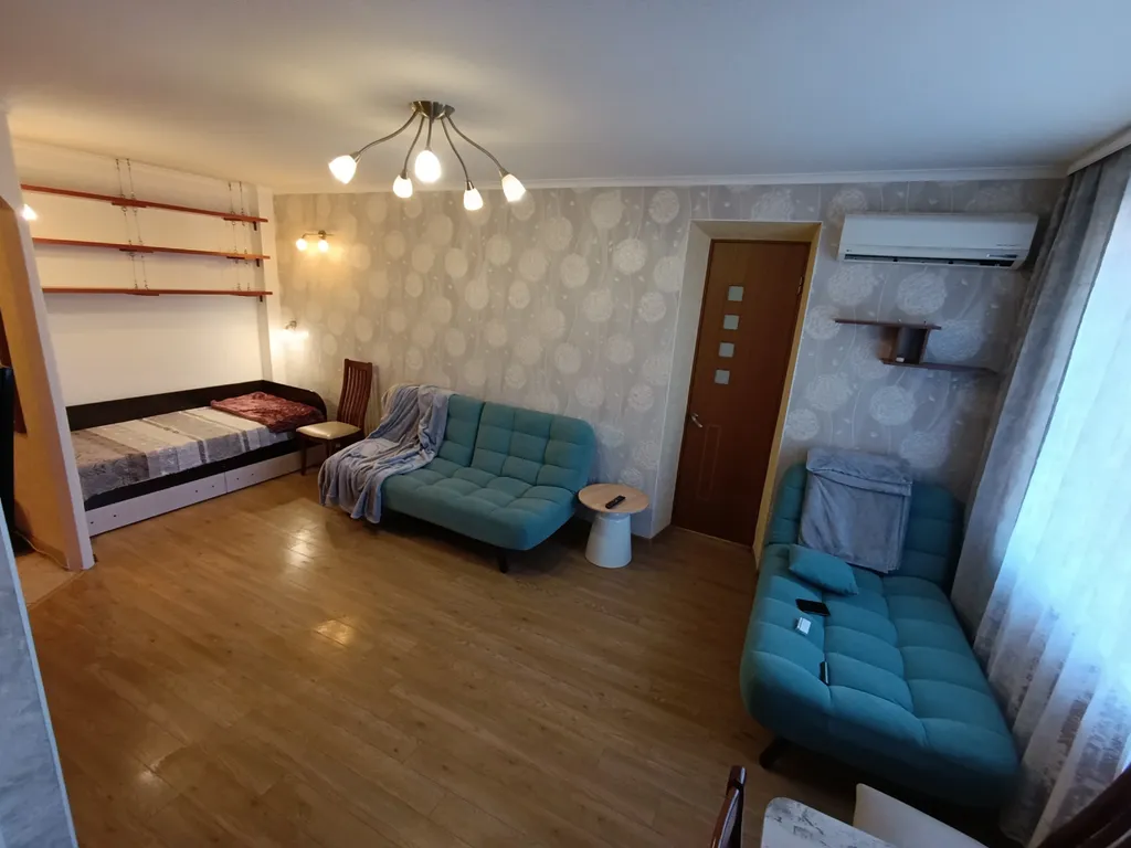 Квартира в центре у спуска на набережную