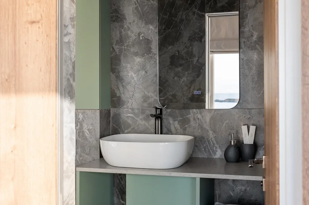 Апартаменты с видом на море by VVO Apartments