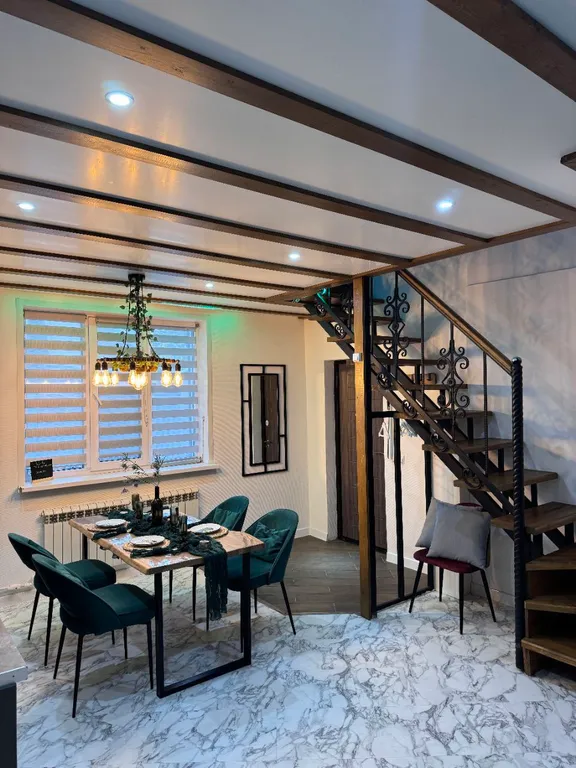 2-комнатная двухуровневая квартира в центральной части города