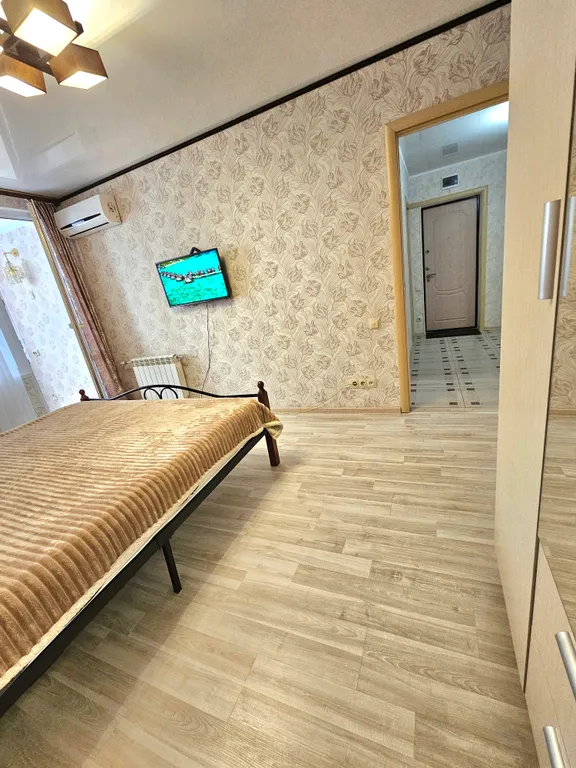 Трёхкомнатная с видом на море и горы