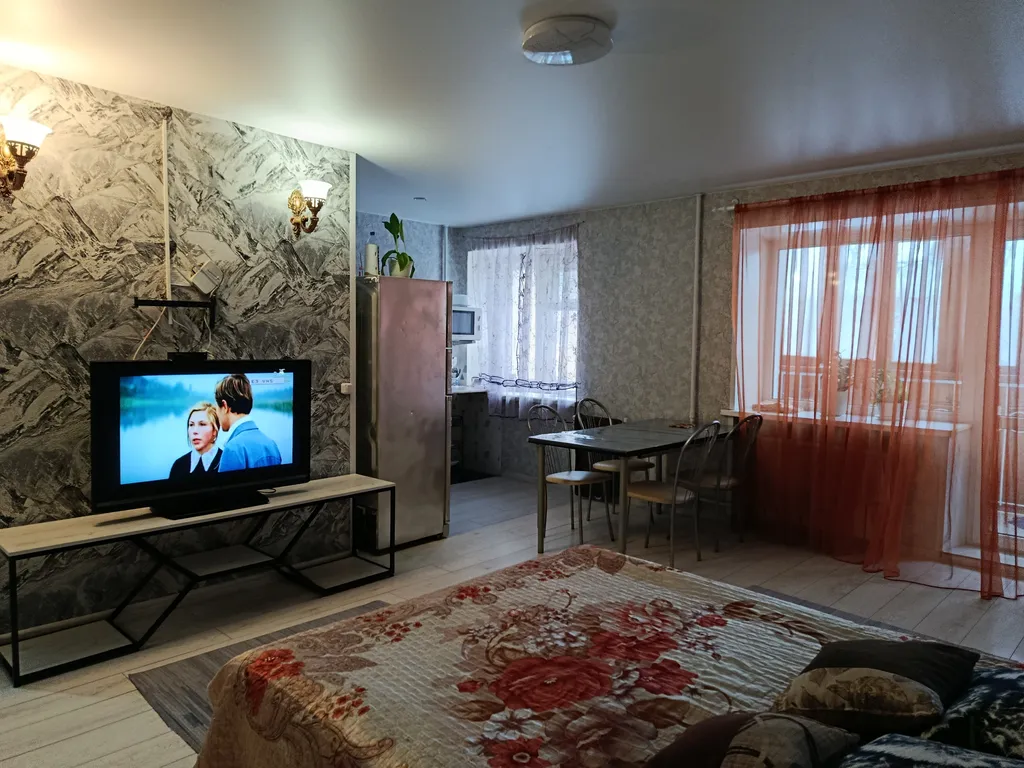 3-комнатная Квартира — аренда посуточно в Омск