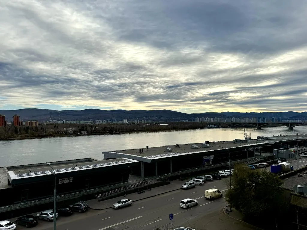 Уютная, тихая, атмосферная квартира с видом на Енисей