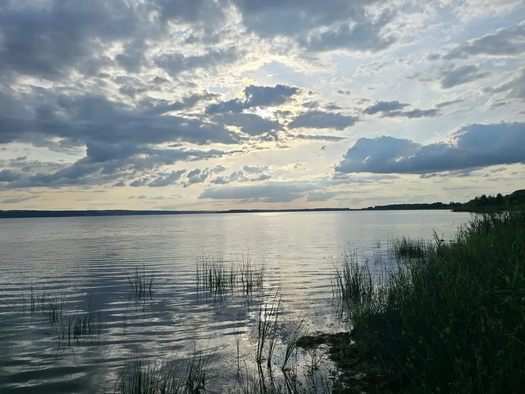 Уютный двухэтажный дом на берегу озера горнолыжный комплекс Кандрыкуль