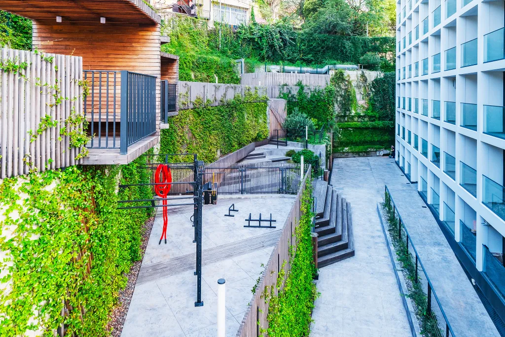 Студия в 8-и минутах ходьбы от моря с бассейном