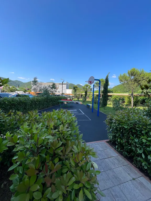 Дизайнерская квартира в доме бизнес класса с бассейном на крыше