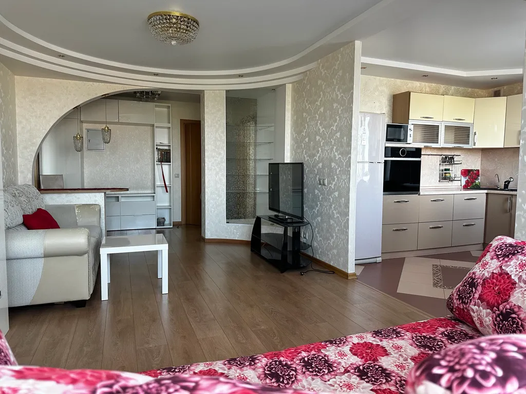 Квартира с панорамным видом на реку и все монастыри