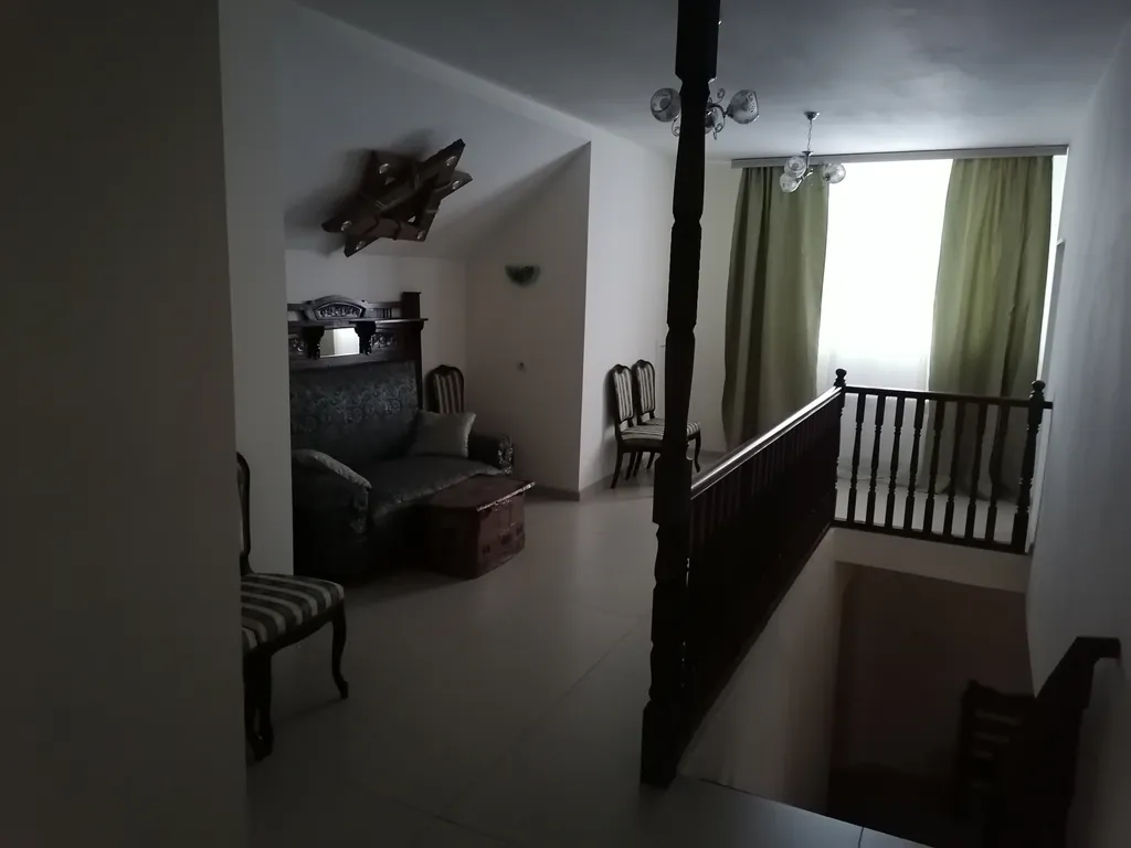 7-комнатный Дом