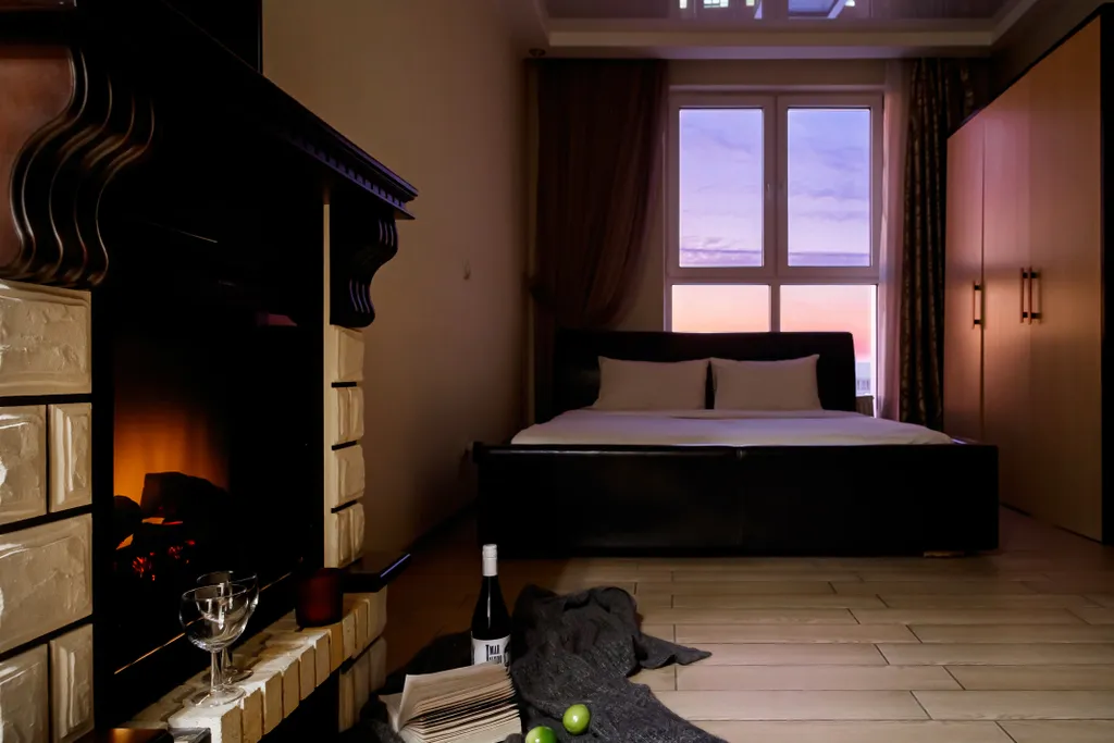 Квартира Квартира с камином, угловой ванной и видом на улицу Красную, уют с характером 24/7 — Краснодар