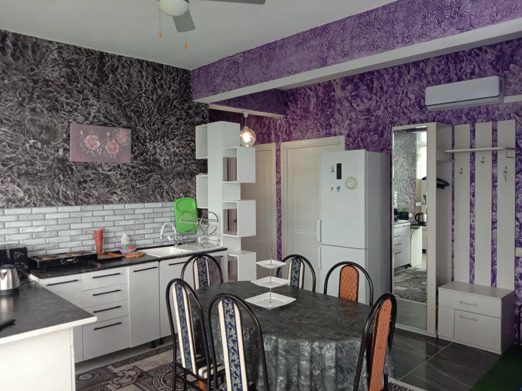 Этаж с видом на море, лес и горы