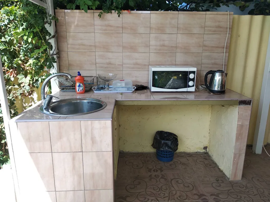 Домик на море