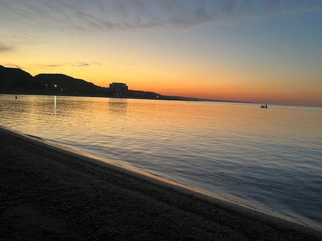 Коттедж Первый этаж на берегу Каспия со своим двором — аренда посуточно в Избербаш