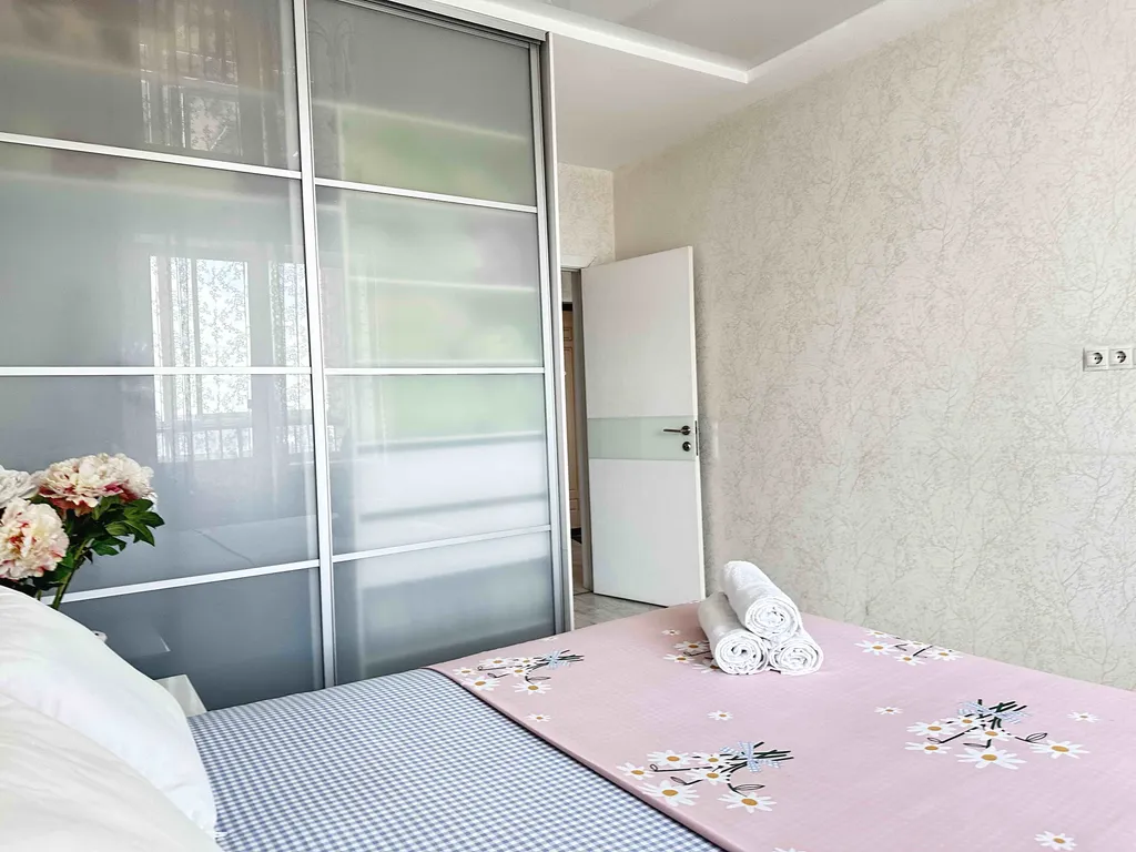 Двухкомнатная на Спортивной с Джакузи, шесть спальных мест