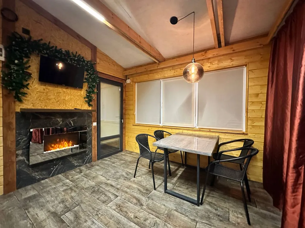 Дом шале в сосновом лесу