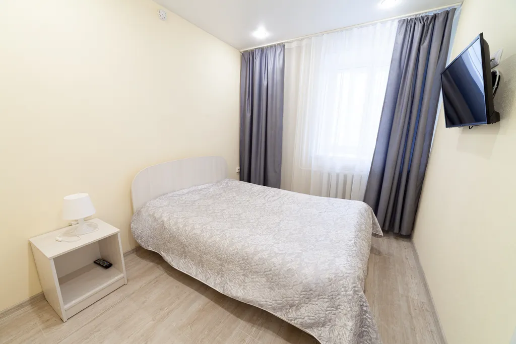 Квартира Большая студия со спальней — аренда посуточно в Курган