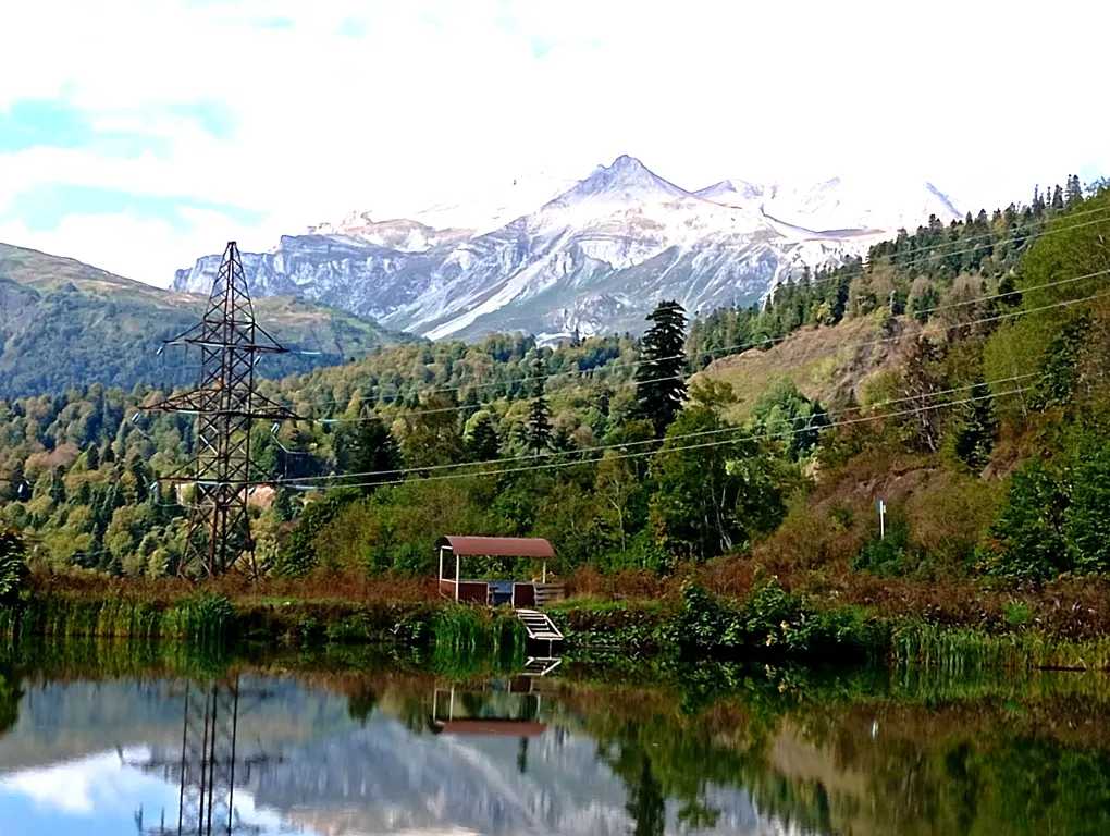 Эко-дом с видом на лес и горы