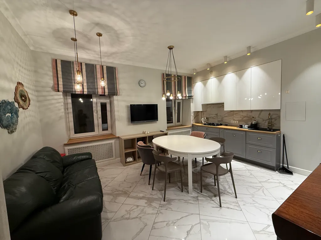 Квартира Квартира Просторная двушка (86 м2) в двух шагах от Исаакия! До 6 гостей — Санкт-Петербург