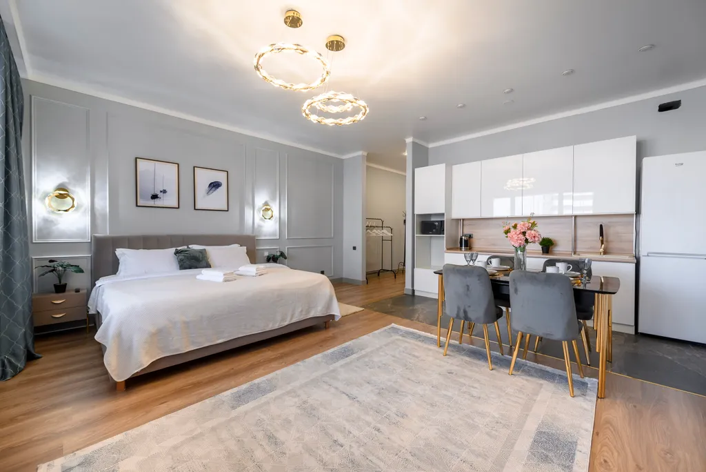 Эксклюзивная студия в светлых тонах