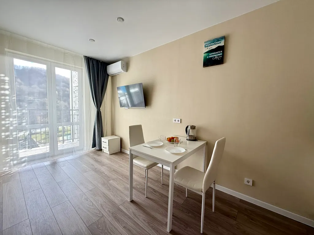 Квартира Уютная студия в новом ЖК Летний — аренда посуточно в Кудепста