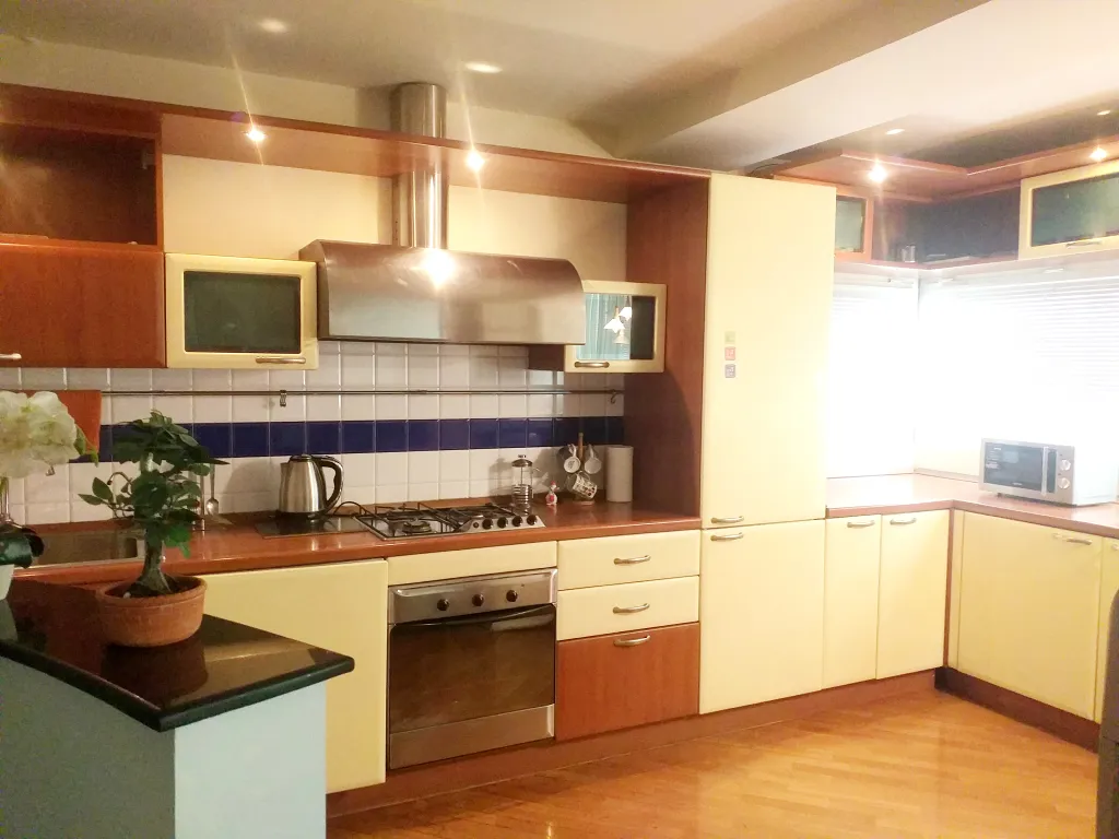 Квартира в центре с видом на море