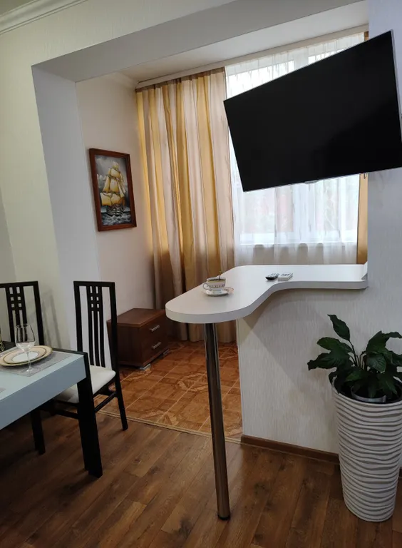 Просторная уютная 2-комнатная квартира у леса и набережной. До 6 человек