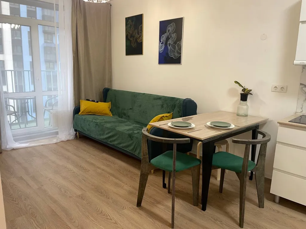 Новая уютная евродвушка с балконом возле аэропорта Домодедово