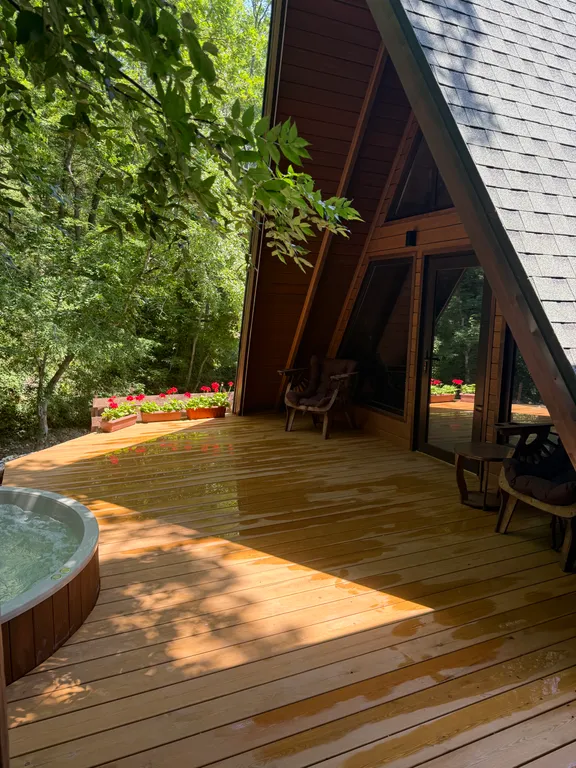 Треугольный дом в стиле A-frame