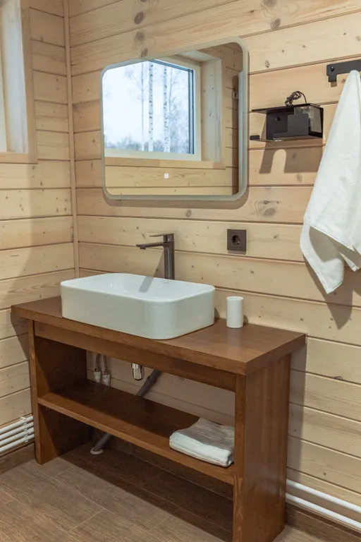 Дом с сауной на берегу реки