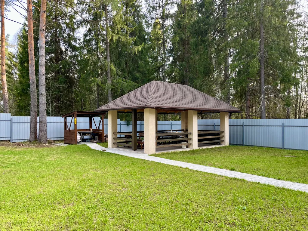 Дом на Мезе