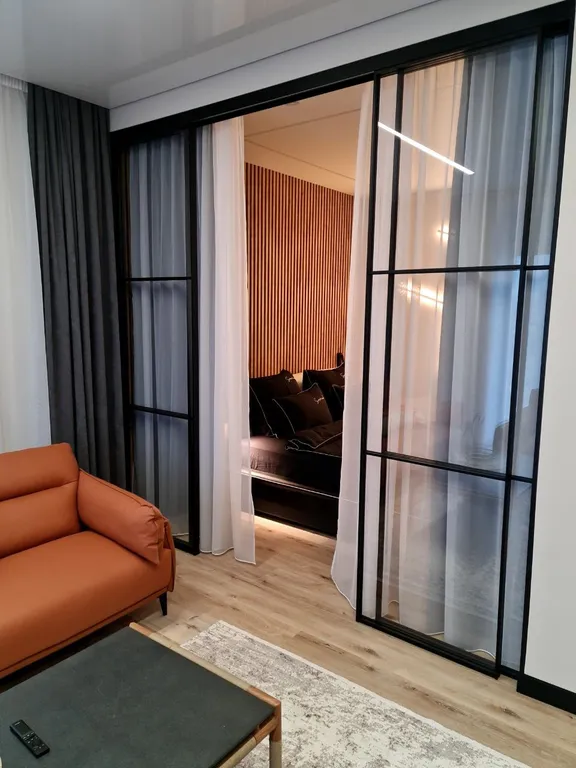 Уютная квартира в центре города на высоком этаже с видом на море