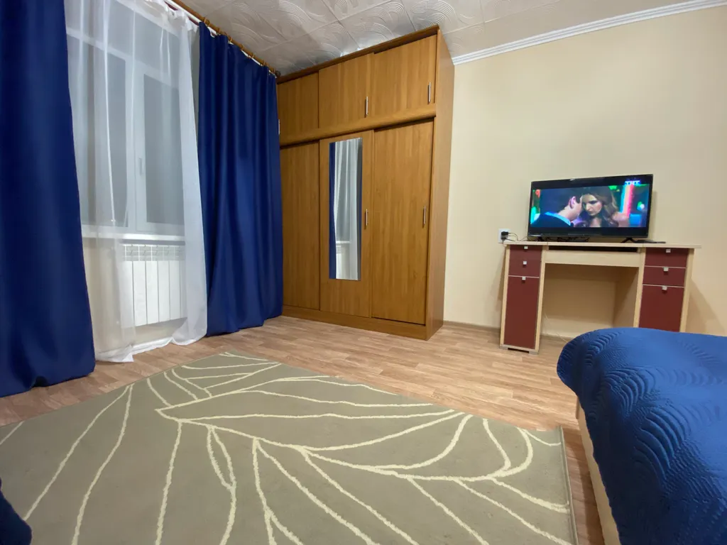 Уютная 1-комнатная квартира с удобным расположением в районе площади Южной