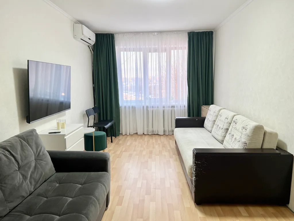 Квартира Семейная квартира с лучшим вид на Великий Новгород — Великий Новгород