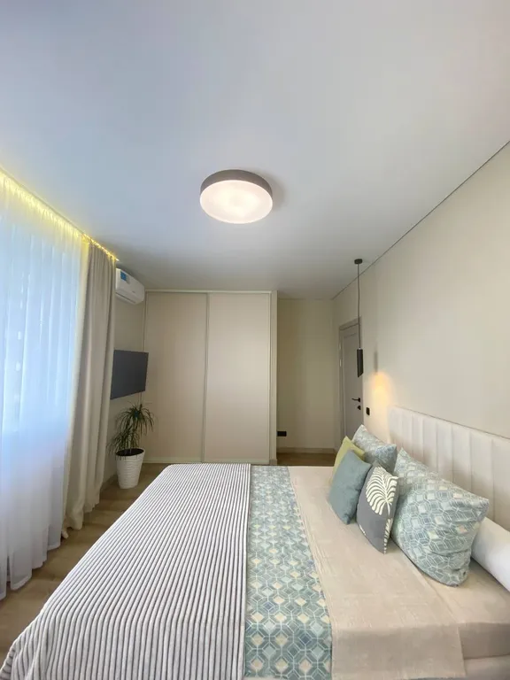 Современная двухкомнатная квартира в ЖК Кристалл