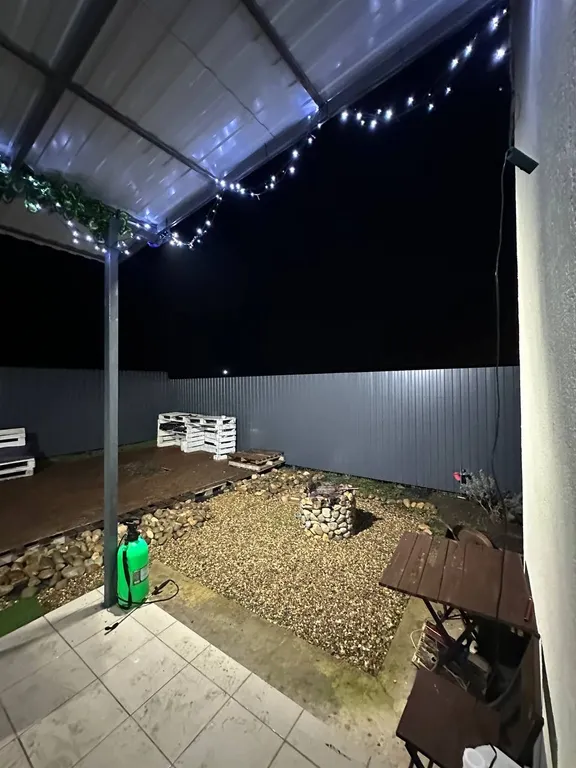 Коттедж Уютный дом отдыха ДвижВилладж с баней и видом на реку — Новотитаровская