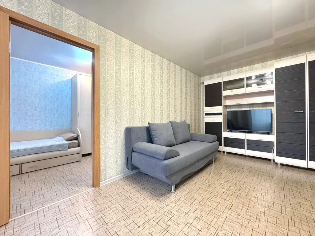 Двухкомнатная квартира в центре на Дзержинского