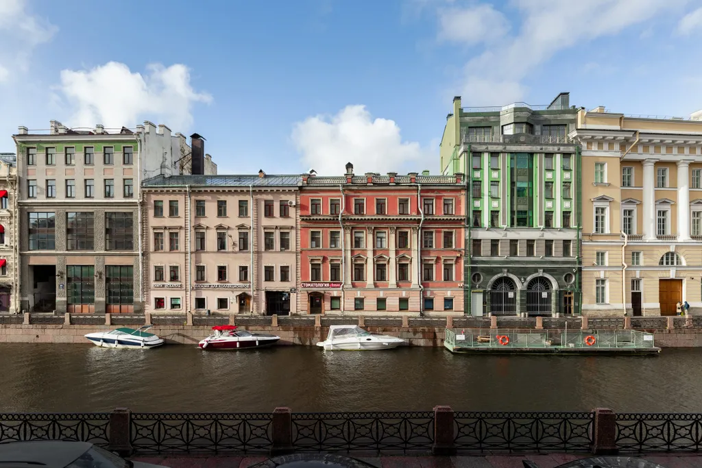 Квартира Квартира У Эрмитажа с видом на Мойку — Санкт-Петербург