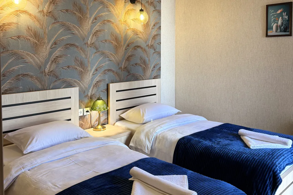 Дом, милый дом в центре города, Район Ваке